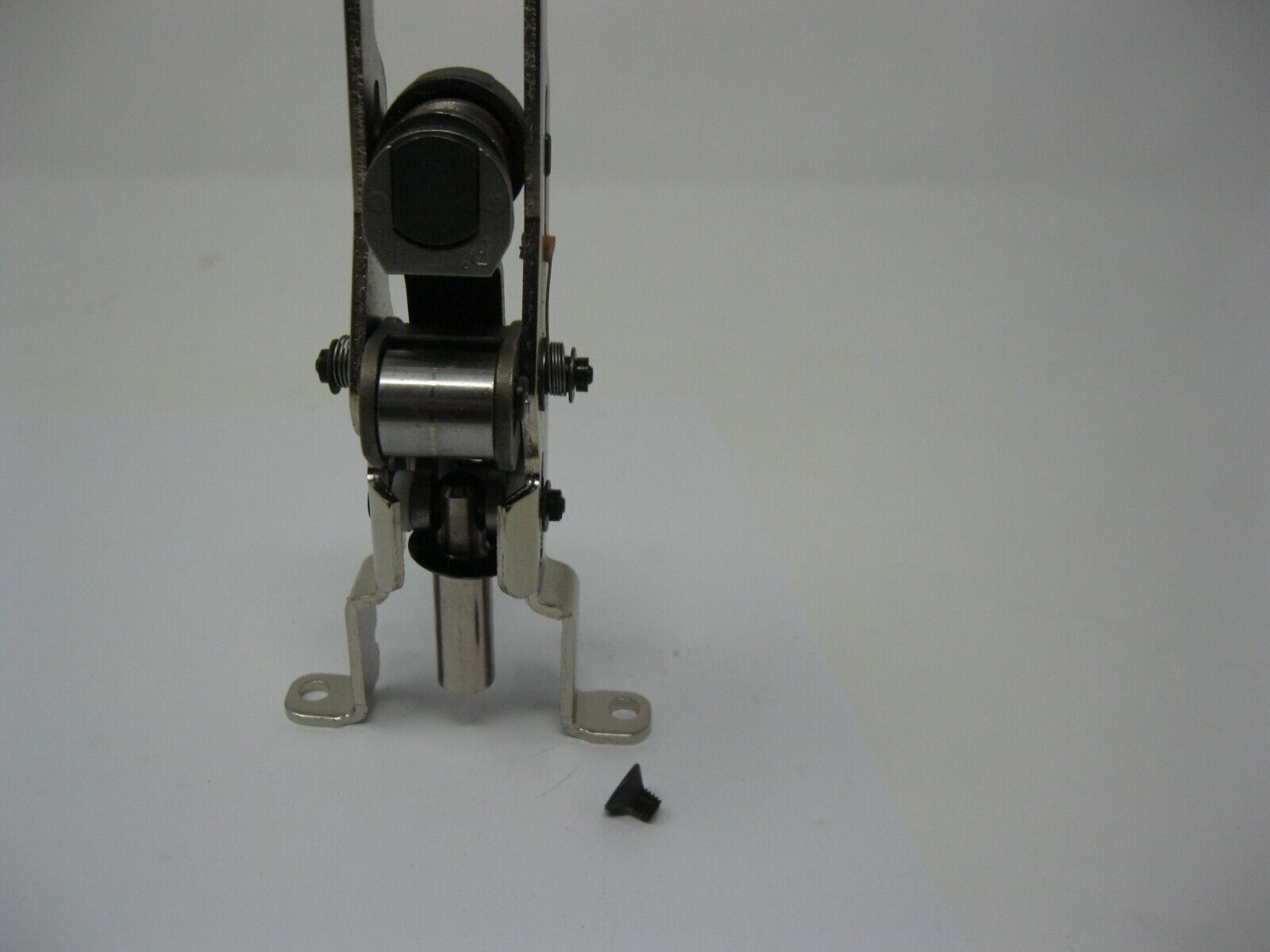 DeWALT OEM Carriage Assembly for Cordless Nailers N473189
