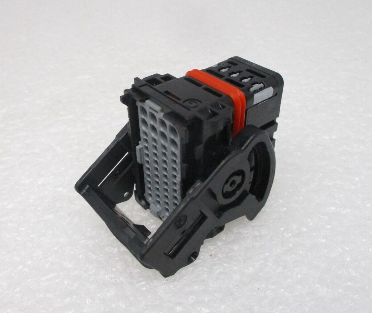 MOLEX 64320-1311 AUTOMOTIVE CONN HOUSING, RCPT, 48WAYS