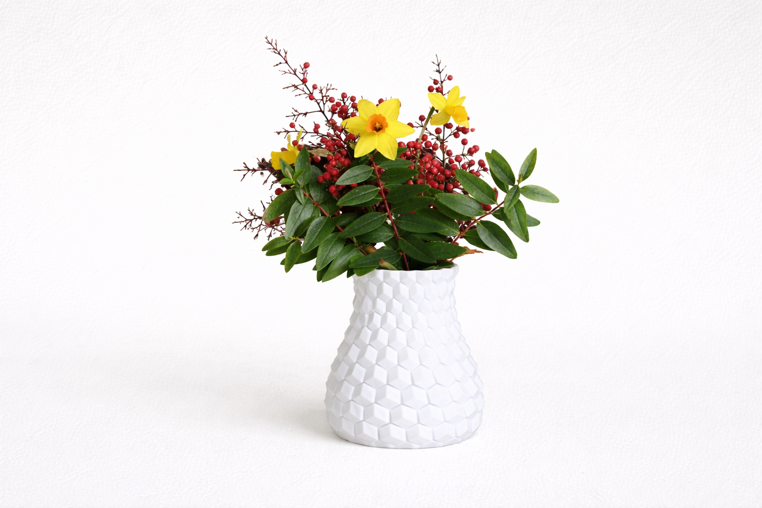 Geometric Decorative Vase – 3D Printed Modern Flower Vase