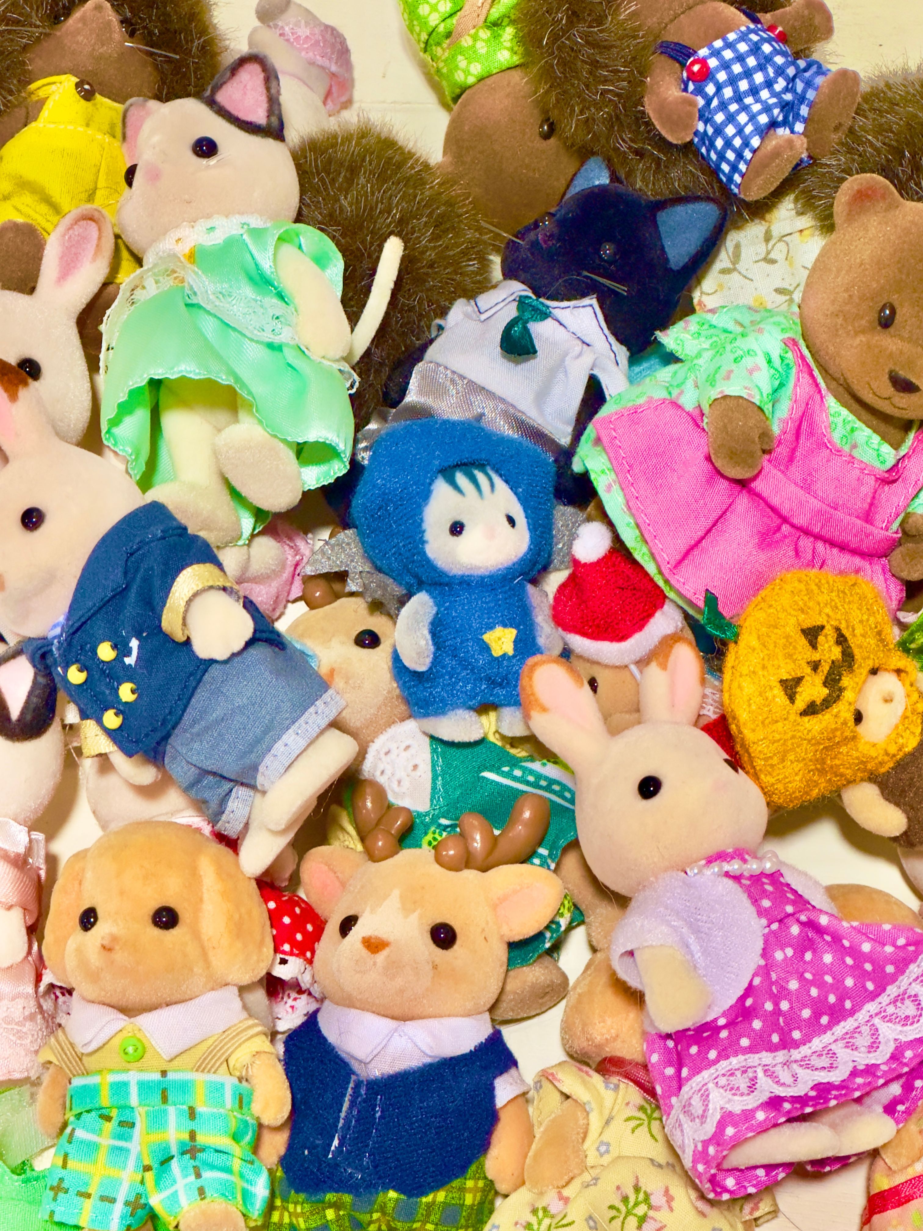 Calico critters figures | choose your own | vintage sylvanian families | replacement dolls | dollhouses