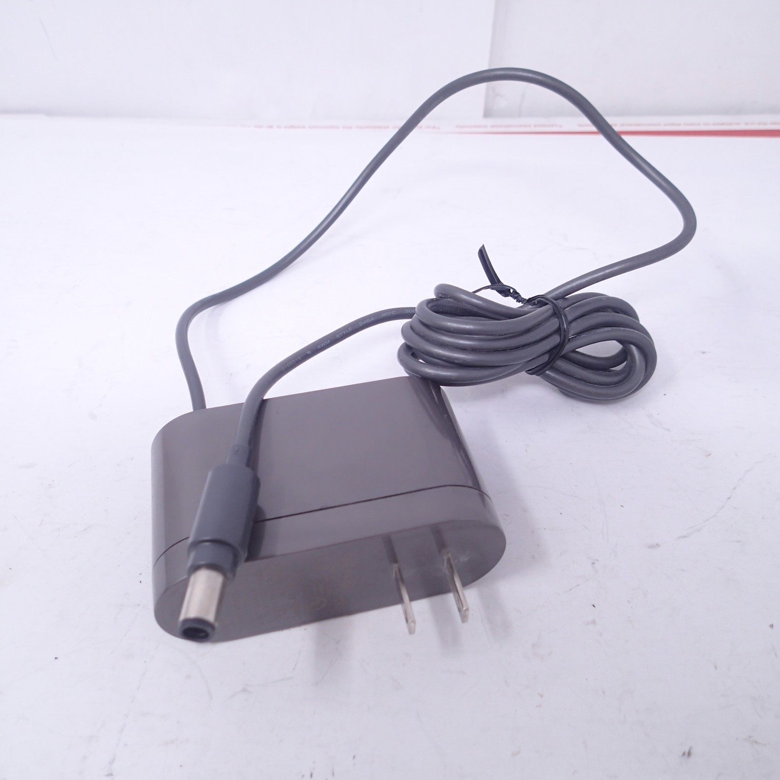Genuine Dyson 17530-02 Battery Charger AC Power Adapter