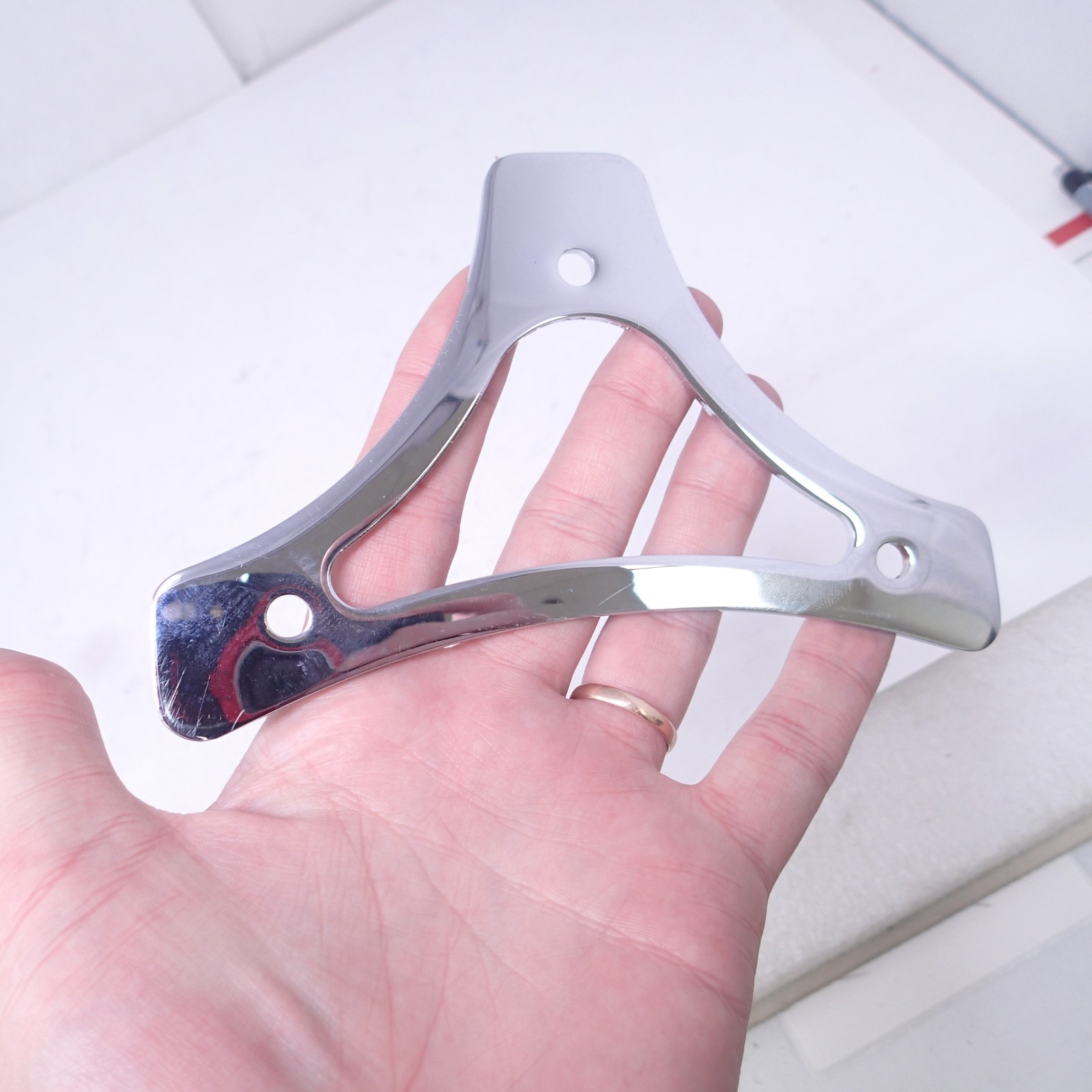 52565-94 Harley Davidson OEM Chrome Passenger Back Rest Pad Bracket