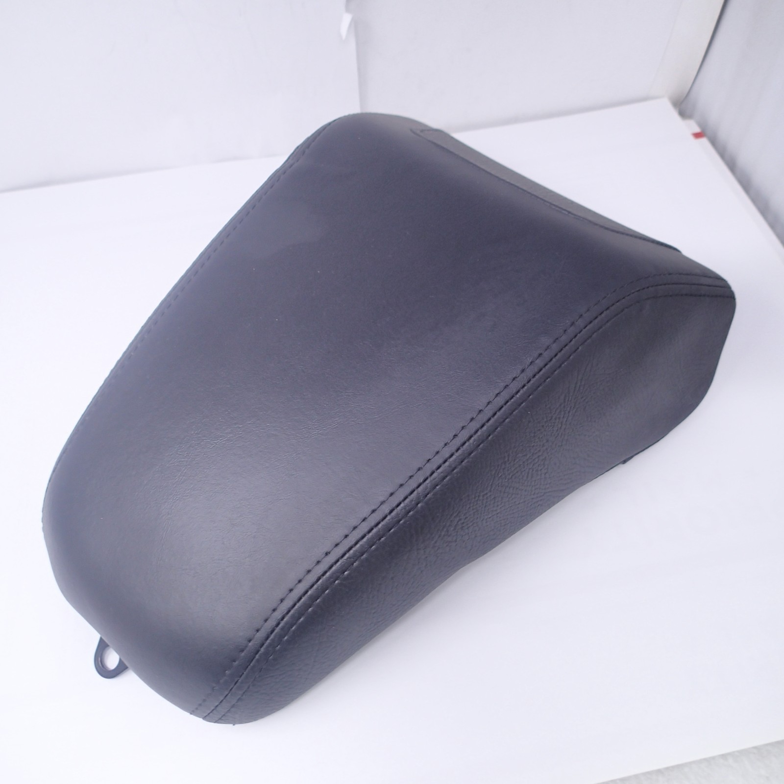 GENUINE HARLEY DAVIDSON 2010-17 SOFTAIL FAT BOY PASSENGER PILLION SEAT